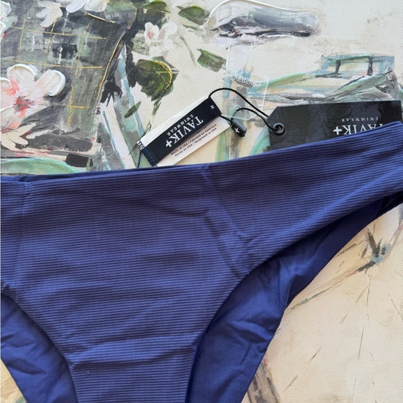 LAST PRICE🍒🤍TAVIK reversible swimming bottom 💐 - Picture 6 of 7